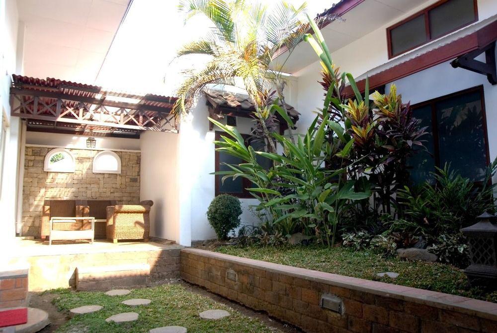 Family Hotel Gradia 1 Batu  Exterior foto