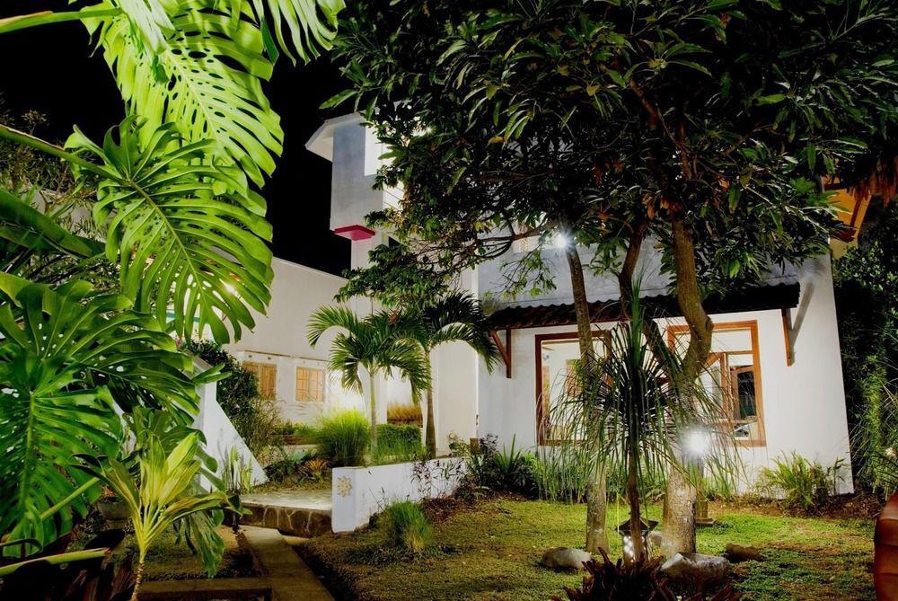 Family Hotel Gradia 1 Batu  Exterior foto